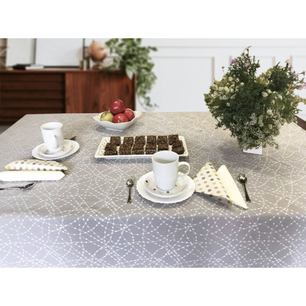 Stolnjak Gala sa dva lica